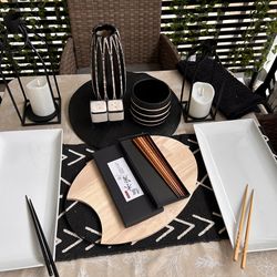 Dinnerware set