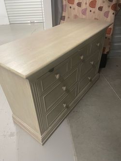 Sorelle Providence double dresser