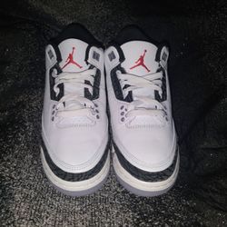 Selling These Shoes Just Because I Don't Want Them And They Don't Fit Me So I'm Putting These Up For Sale For About 75 Or 80 