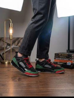 Jordan Spizike Black Green Red Sneakers. Size 10