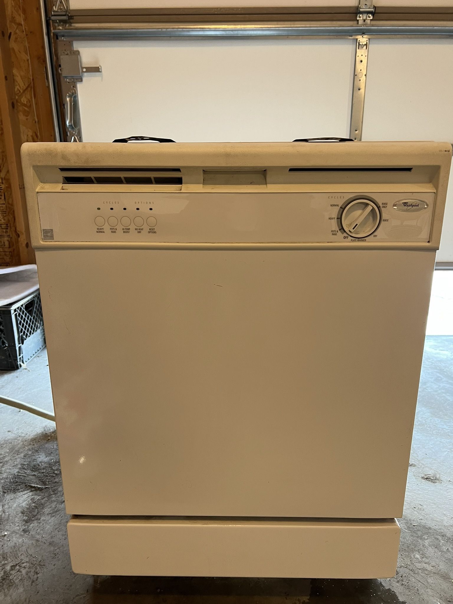 Whirlpool Dishwasher DU840SWPQ0 - Works Great, Quiet Operation!Price: $100 OBO