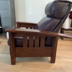 Stickler Wood/Leather Recliner