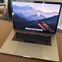 2017 Mac Book Pro 15”