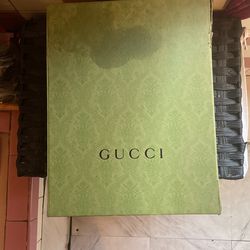 Men’s Gucci Shoes Disney edition