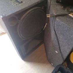Speakers Amplifier 