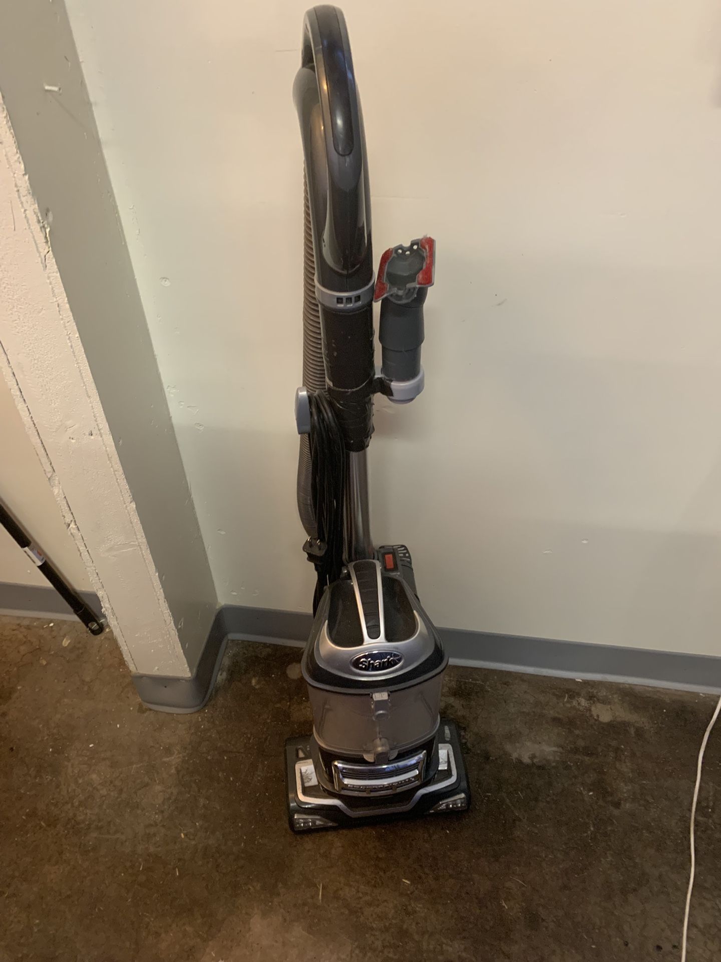 Shark Vacuum Cleaner With Attachment