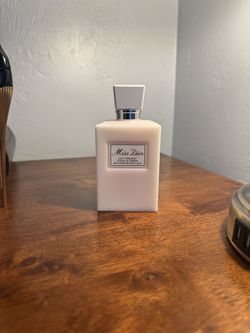 Miss Dior Body Milk