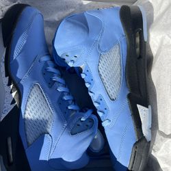 Jordan 5 Unc  University Blue   Size 12 Brand New   270