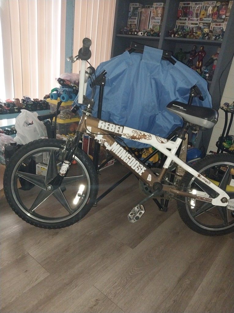 Mongoose Bike 120  Dolares 