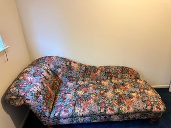 Floral chaise