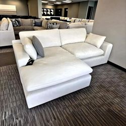 Elyza Linen 2-Piece LAF Chaise Sectional