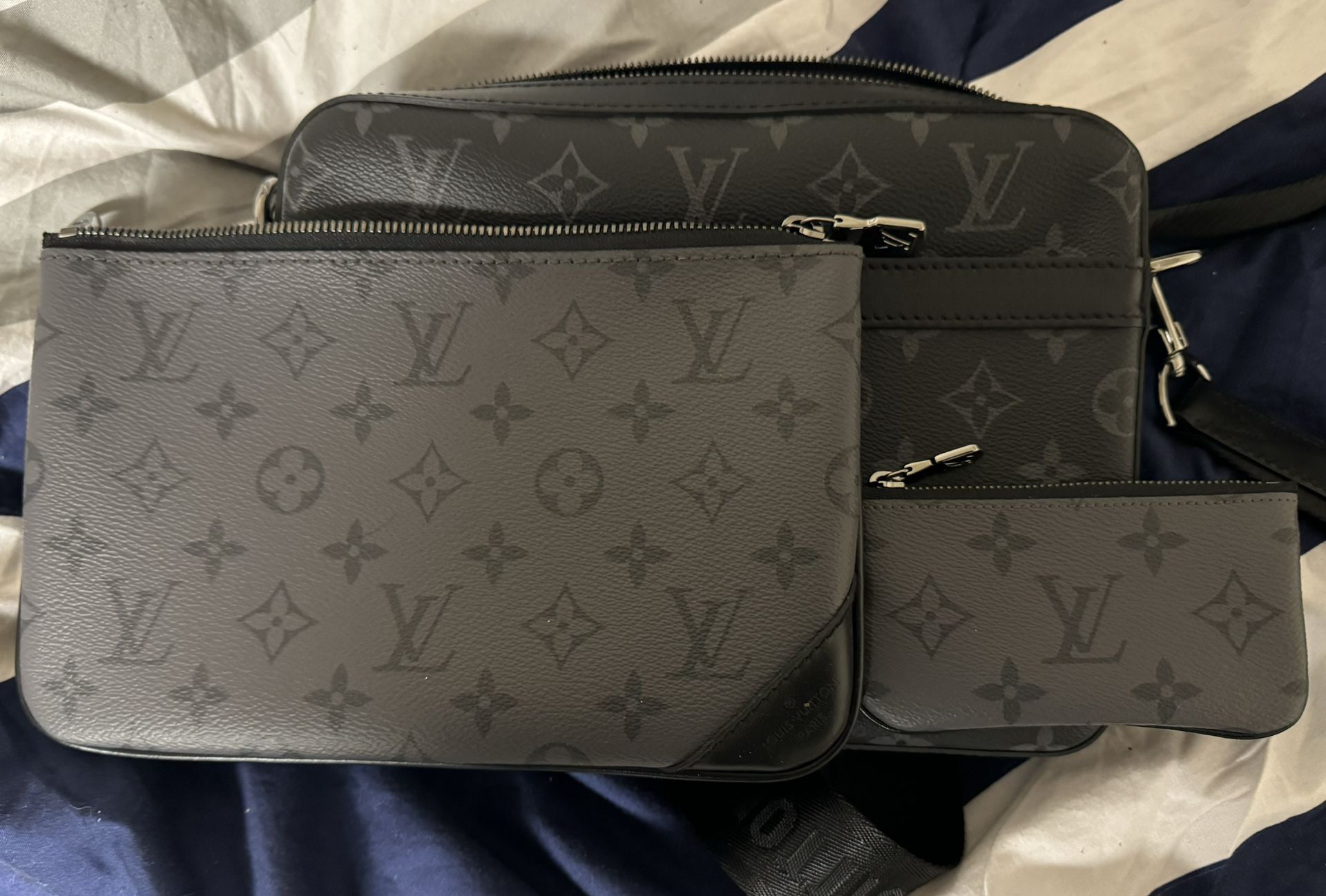Louis Vuitton Men’s Trio Messenger Bag