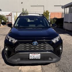 2022 Toyota Rav4 Hybrid XLE Premium