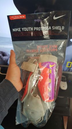 Nike youth shin gaurds