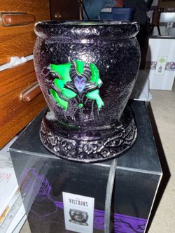 Rare Retired Disney Villains Scentsy Warmer (Complete with Original Box!)