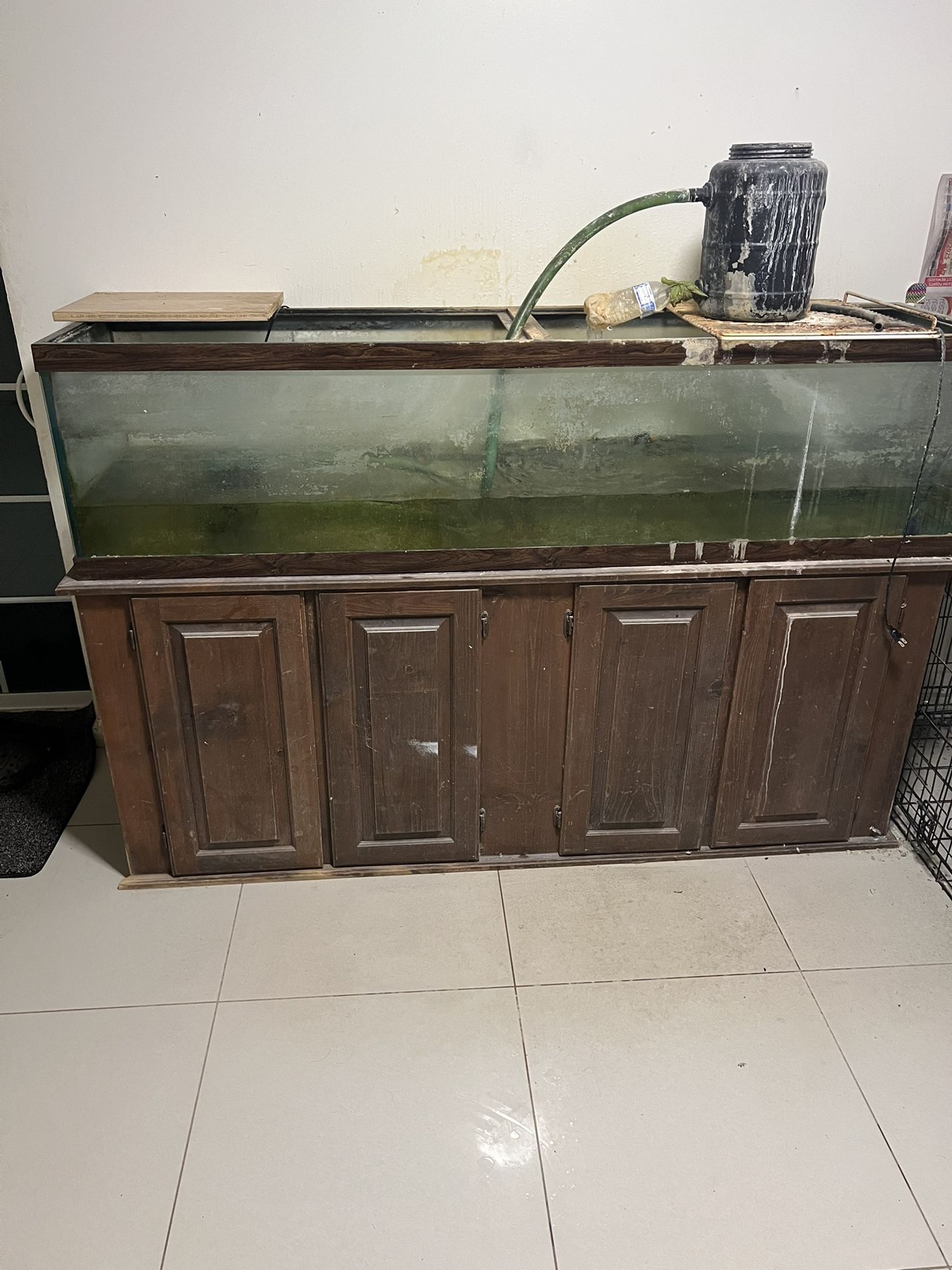 100 Gallon Fish Tank - No Leaks