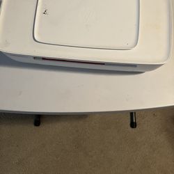 HP Deskjet 1112 Printer 