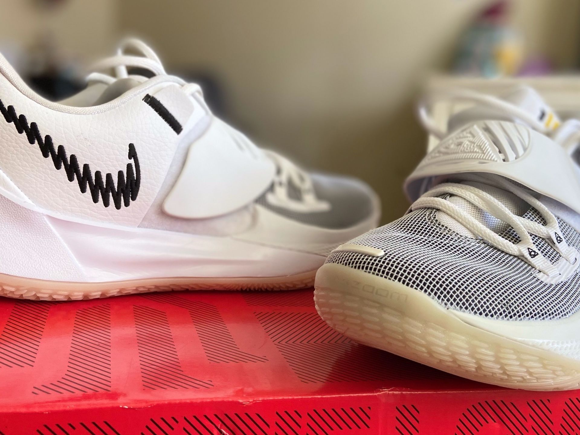 Kyrie Low 3 Eclipse