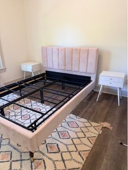 Velvet Queen Bed Frame Pink