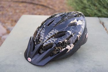 Bell youth helmet