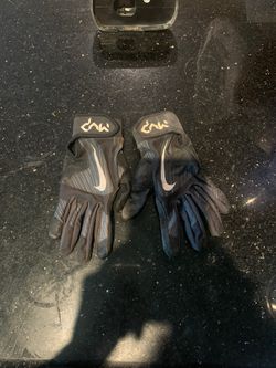 Youth medium Nike batting gloves