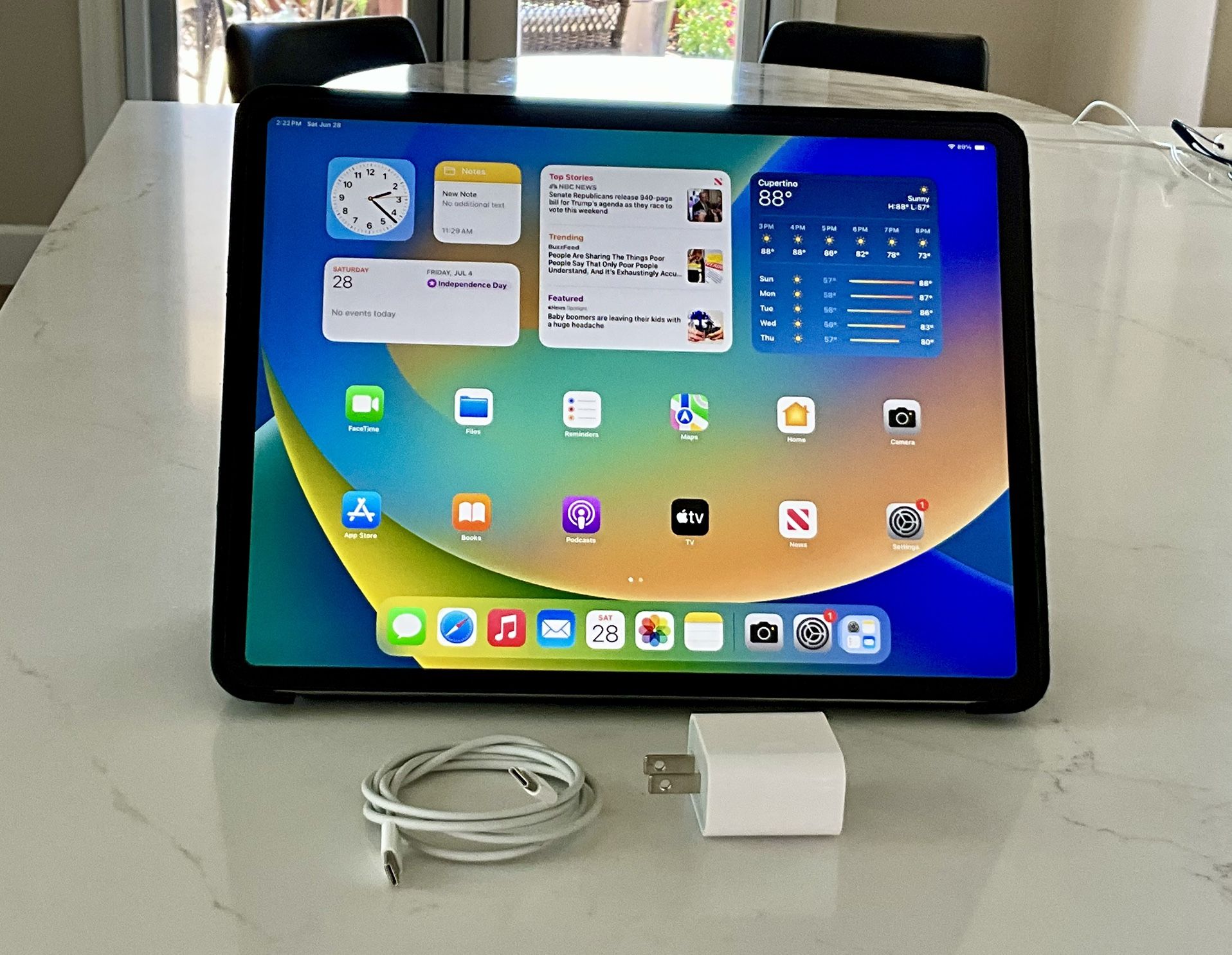iPad Pro 12.9” 4th Gen 256GB - Excellent Condition