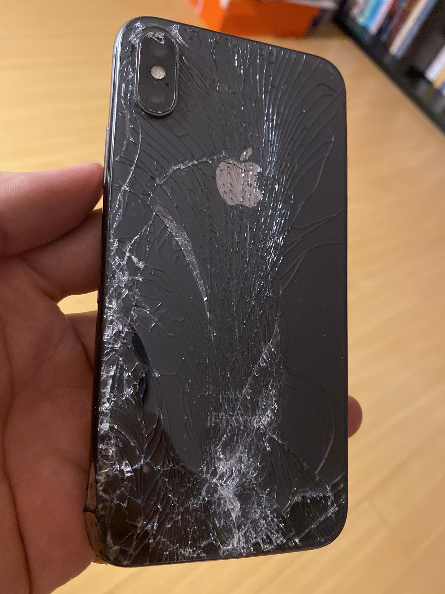 IPhone X Cracked Screen - For Parts Only