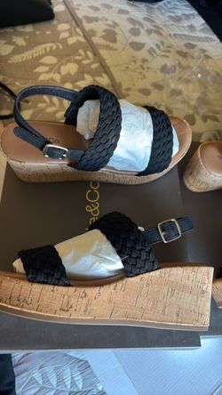 Wedge sandals