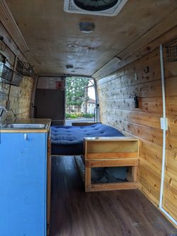 2005 Mercedes/Freightliner Sprinter 2500