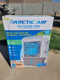 Arctic Air 1300 CFM Portable 3 Speed Outdoor Evaporative Air Cooler
