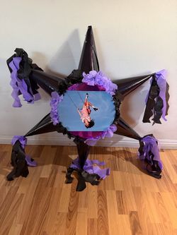 CUSTOM Olivia Rodrigo tambor star pinata