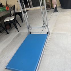 Pilates Bar.  Barely Used 