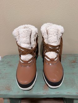 Sorel Women's Joan of Arctic boots Brand New