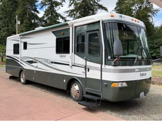 2005 Holiday Rambler Neptune 34PDD Diesel Pusher – Only 31,000 Original Miles