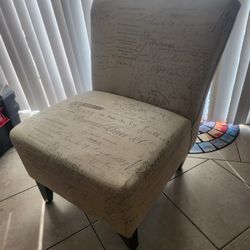 Armless Chair 
