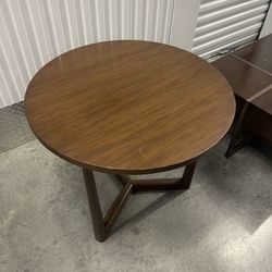 End Table/Cocktail Table Set