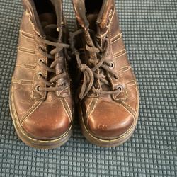 Dr. Martens
