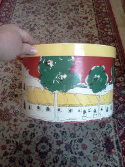 $5 Round Decorative Box