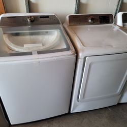 New Samsung Large Capacity Top Load Washer And Gas Dryer Set 