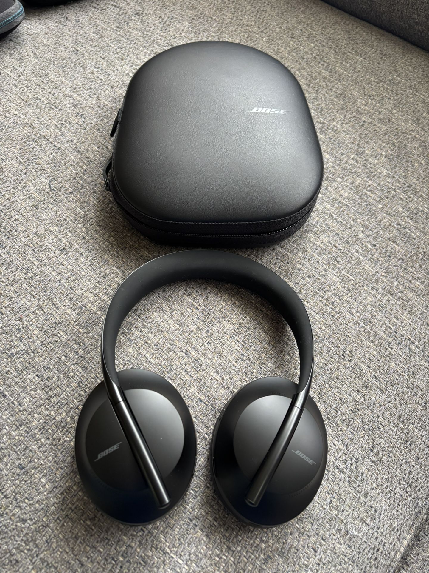 BOSE WIRELESS HEADPHONES