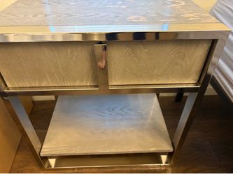 City furniture dressers