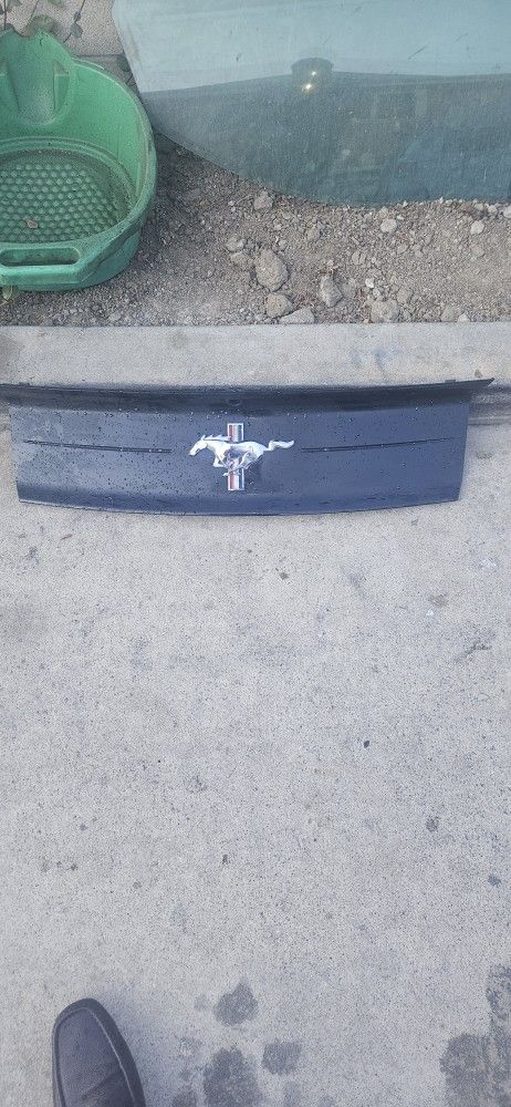 Ford Mustang 2015-2019 Deck Lid With Emblem