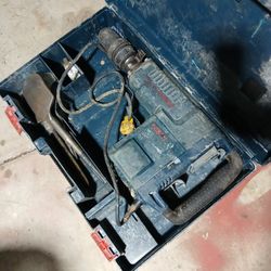 Bosch Demolition Hammer 