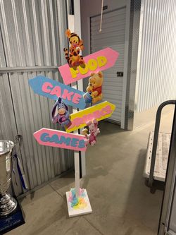 Birthday stand
