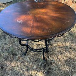 Tall Table, Free 