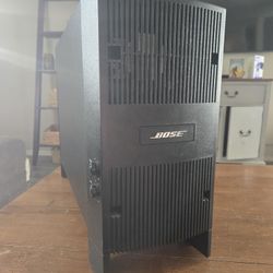 BOSE HOME MOVIE THEATER SYSTEM SPEAKER (NO CORDS) (JUST SPEAKER)