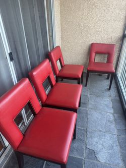 Red Vinyl Dinning Room Chairs