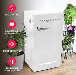 Frigidaire 3.2 Cu. Ft. Retro Compact refrigerator