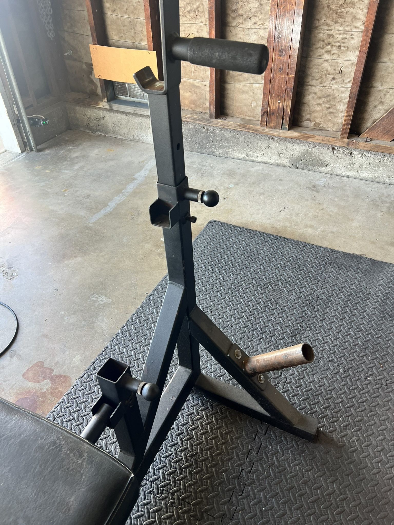 Weight Bench