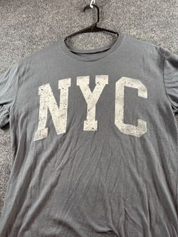 Grayson Threads Men’s XL Gray NYC Graphic T-Shirt Distressed New York Tee
